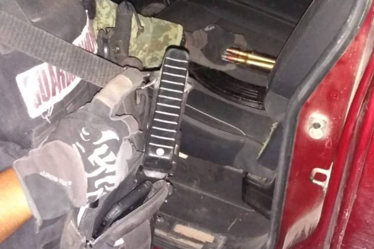 Localiza Guardia Nacional auto con equipo bélico