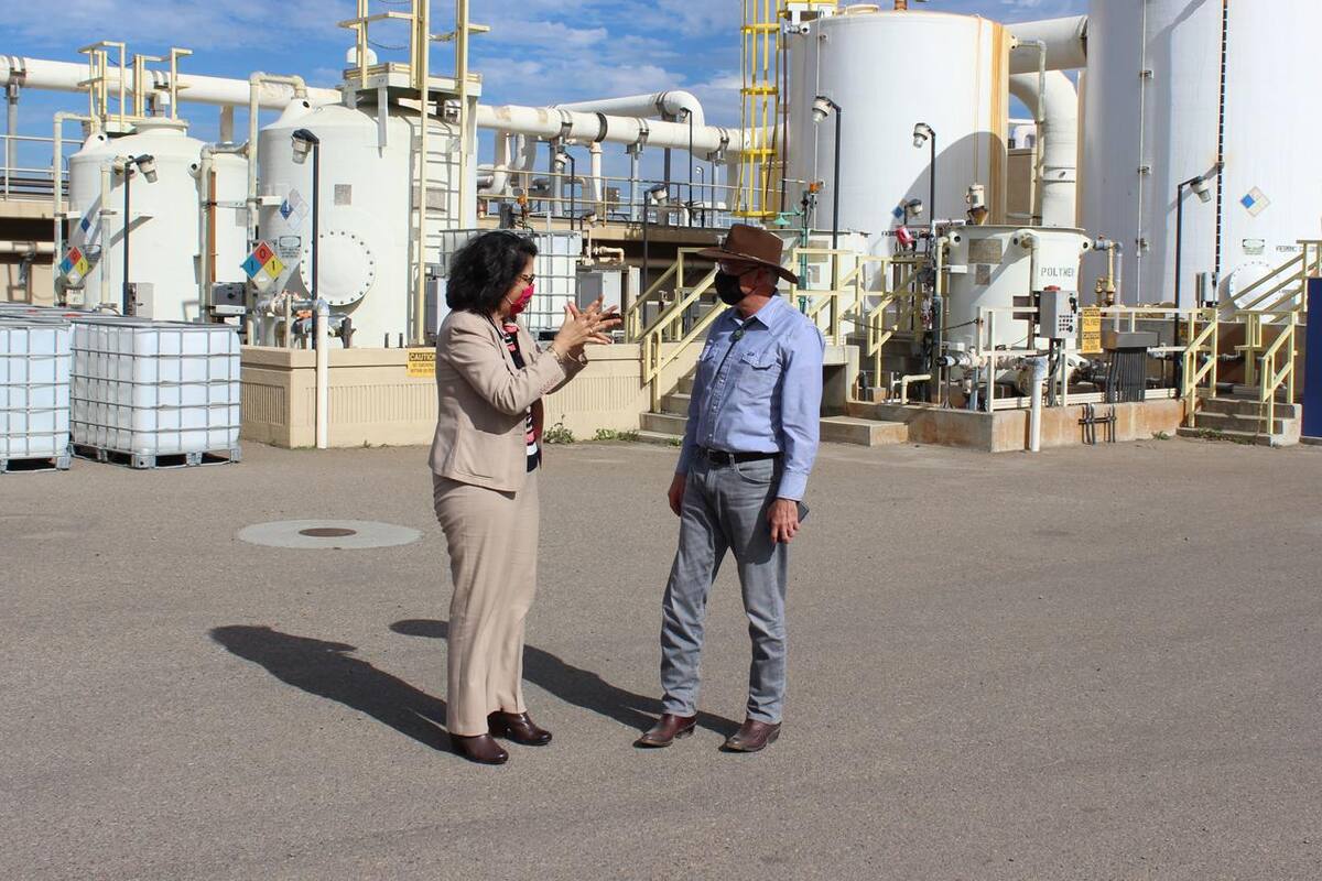 Embajador de EU en México recorre planta tratadora de agua de CILA en San Ysidro