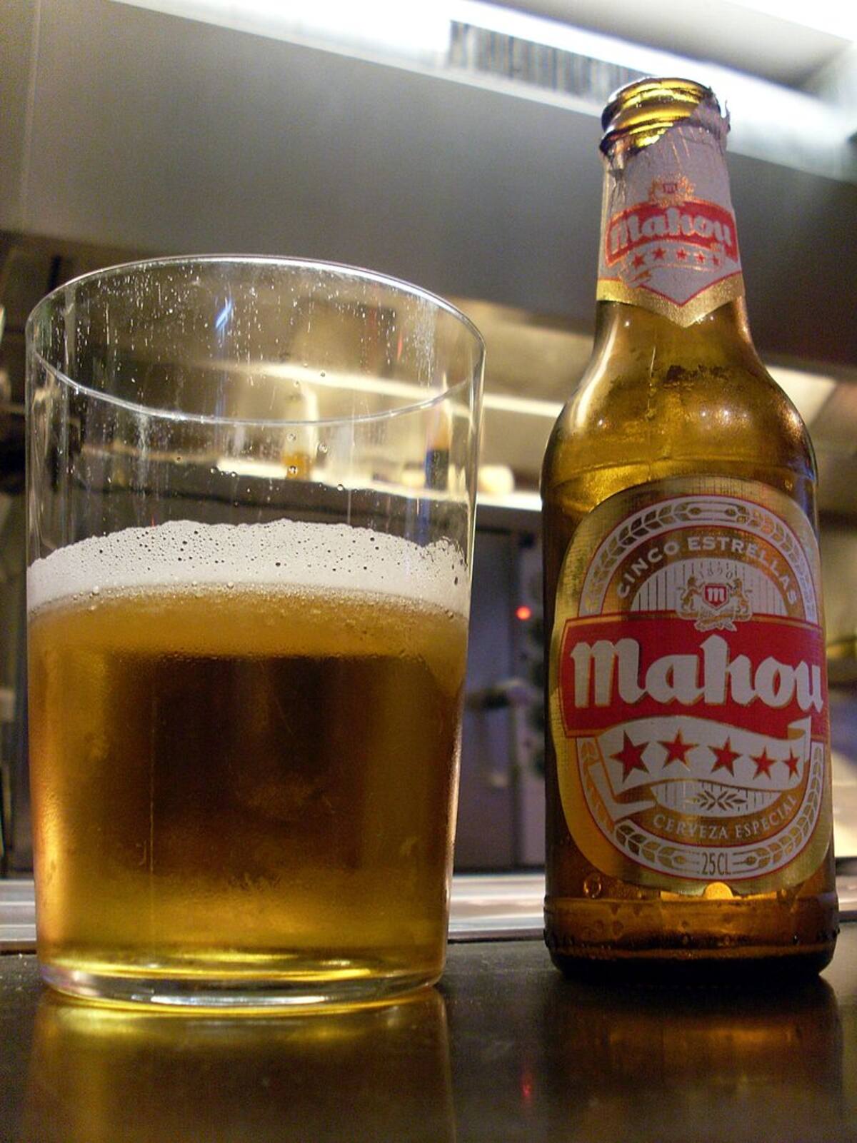 De no hacer cambios en su etiquetado, la cerveza sin alcohol de Mahou saldría del mercado. Foto: Wikipedia Mahou