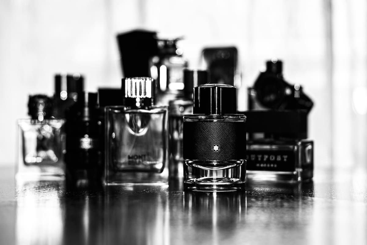Top 10 perfumes masculinos de larga duración