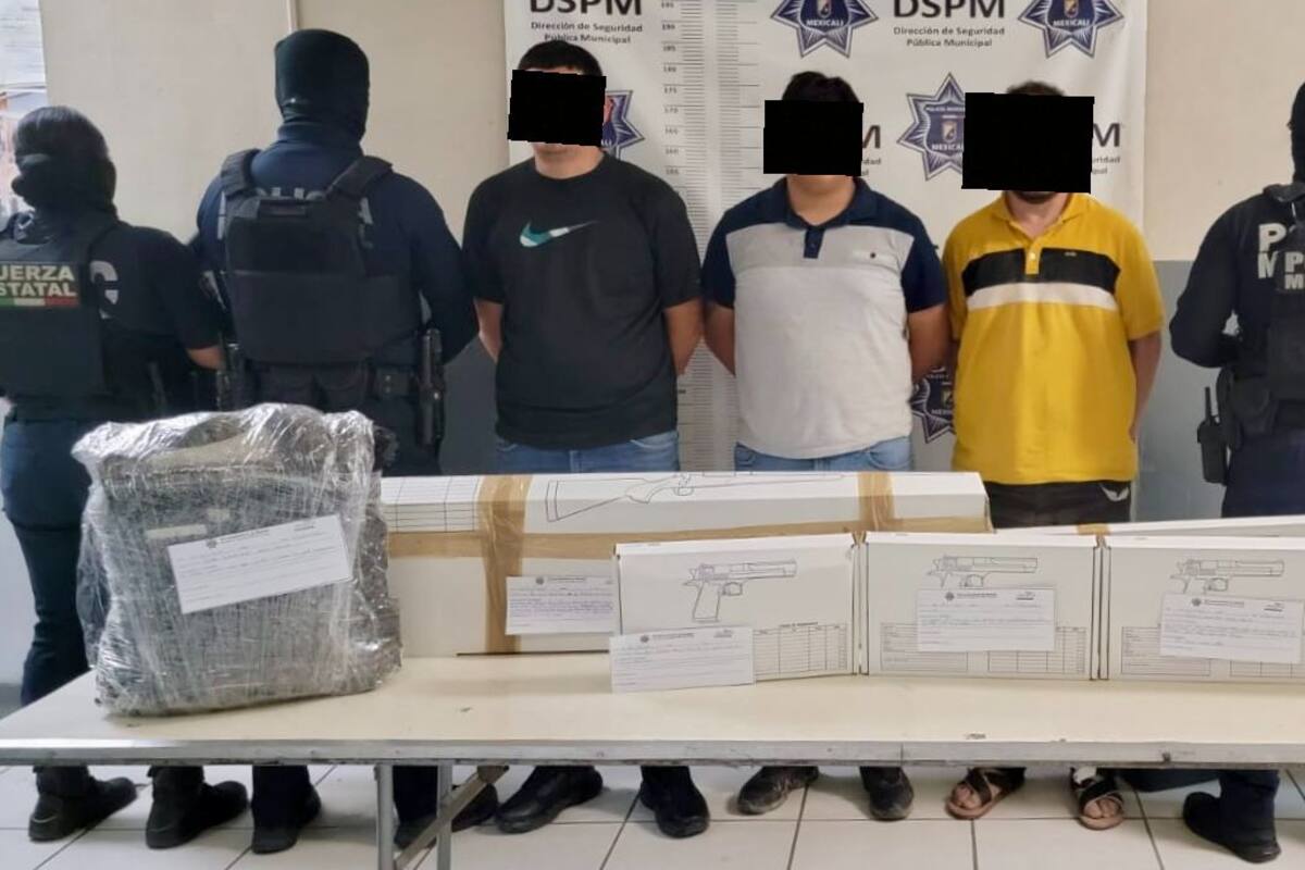 Decomisan armas y equipo táctico en el valle; hay tres detenidos
