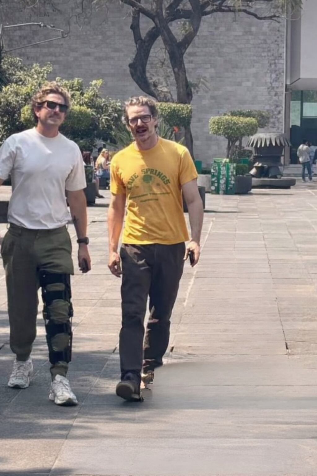 El actor chileno fue visto junto a Rafael Olarra de paseo por el Museo Nacional de Antropología en Ciudad de México. Foto: Cortesía