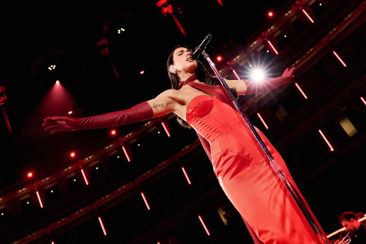 Dua Lipa anuncia nuevo álbum en vivo, desde el Royal Albert Hall en Londres