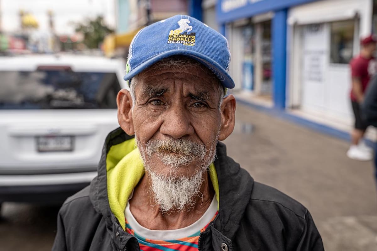 Don Rafa contempla recorrer aproximadamente 4 mil 700 kilómetros en un periodo de 90 días y recaudar fondos para ayudar a la pequeña Victoria Sofía . Foto: Border Zoom
