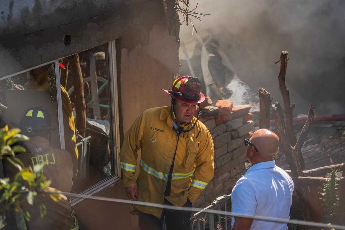No se registraron personas lesionadas la vivienda se consumió por completo dejando una mujer y a sus dos hijos sin hogar. Foto: Border zoom