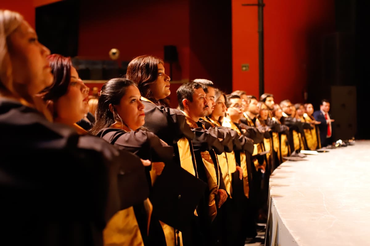 Universidad de Mexicali celebran acto académico de egreso y titulación