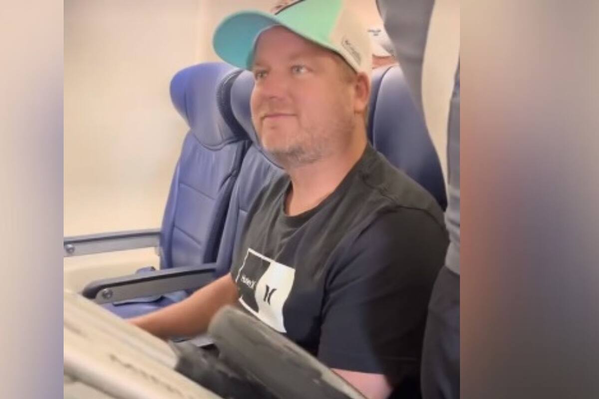 Video: Viajero comparte su truco para que nadie se siente a su lado en el avión