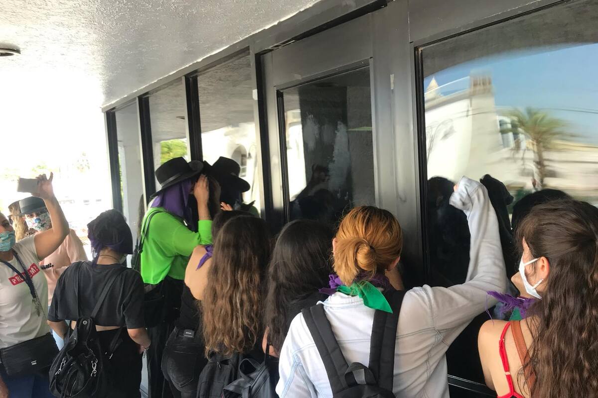 Colectivos feministas exigen modificación de la Ley Olimpia en el congreso del Estado
