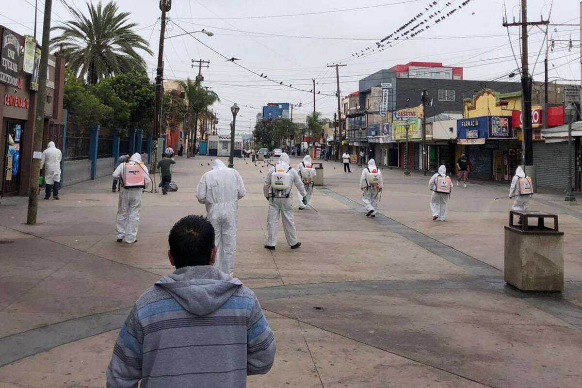 Con apoyo de ambulantes retiran cerca de media tonelada de basura en Zona Centro