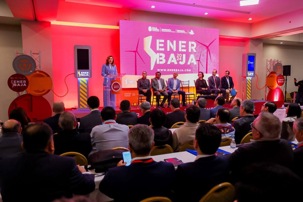 Durante el evento, se subrayó la importancia de crear carreras alineadas con las necesidades globales.