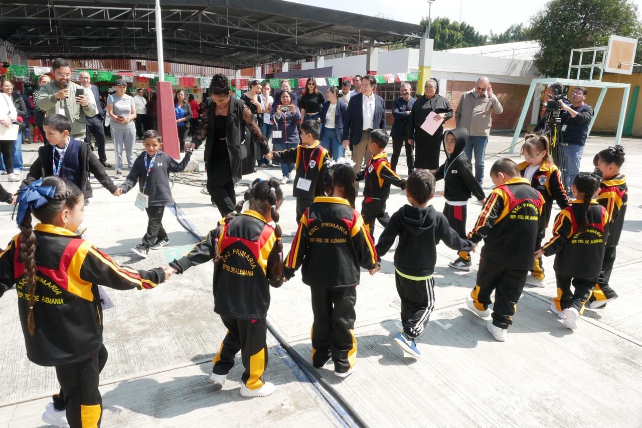 Del trompo al avioncito: estos juegos tradicionales regresan a las escuelas de México. Foto: Gobierno de México