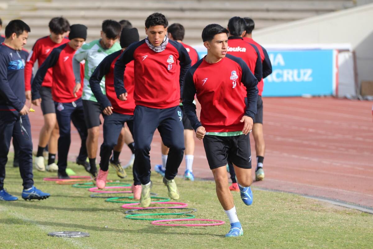 Van Cimarrones por tres puntos más en Liga Premier