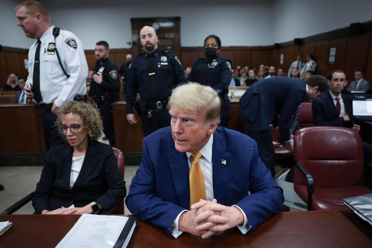 Abogados de Trump solicita anular juicio por testimonio ‘inapropiado’ de Stormy Daniels