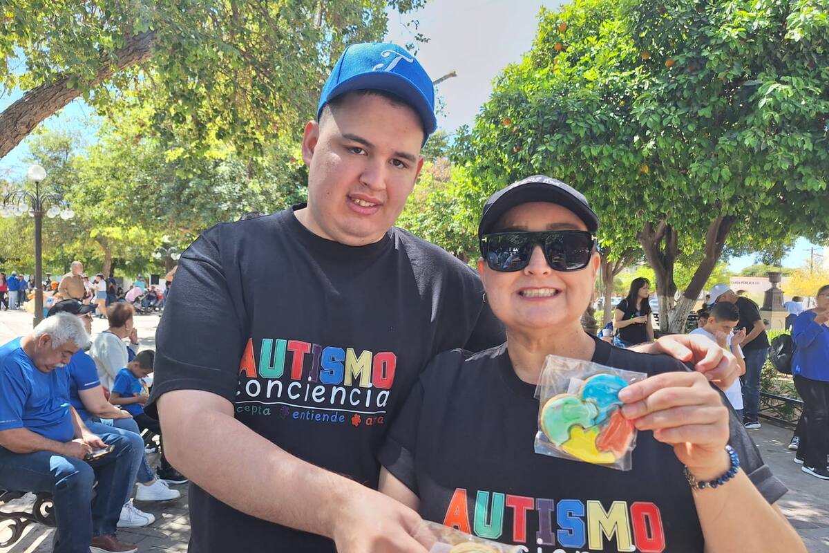 Madre e hijo preparan postres con causa y sueñan con tener un espacio para dar oportunidades a jóvenes con discapacidad