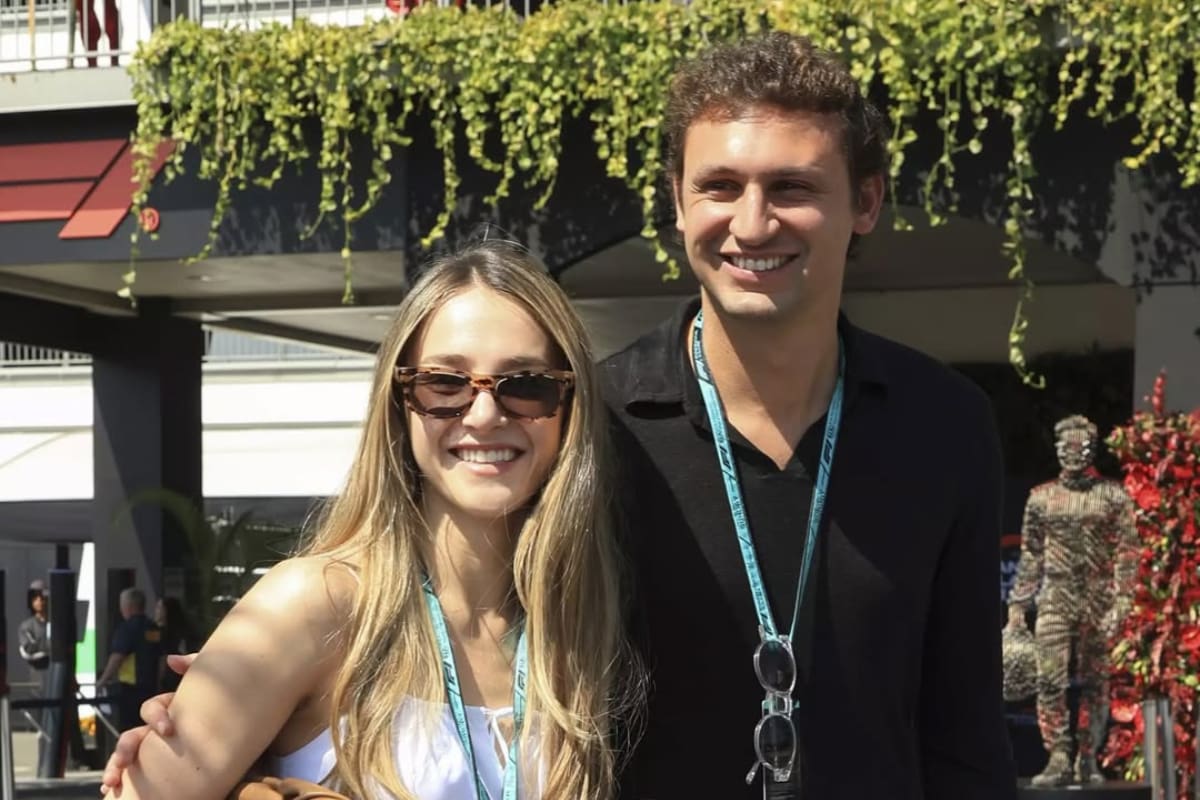 Nieto de Carlos Slim, Arturo Elías Slim, se compromete con Paula Albarrán en Central Park