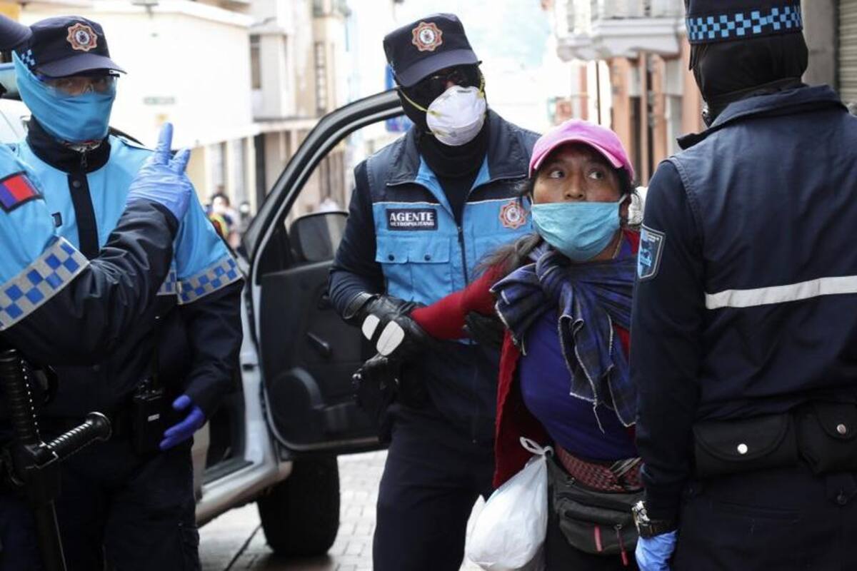 Ecuador renegociará deuda, pedirá contribuciones por virus