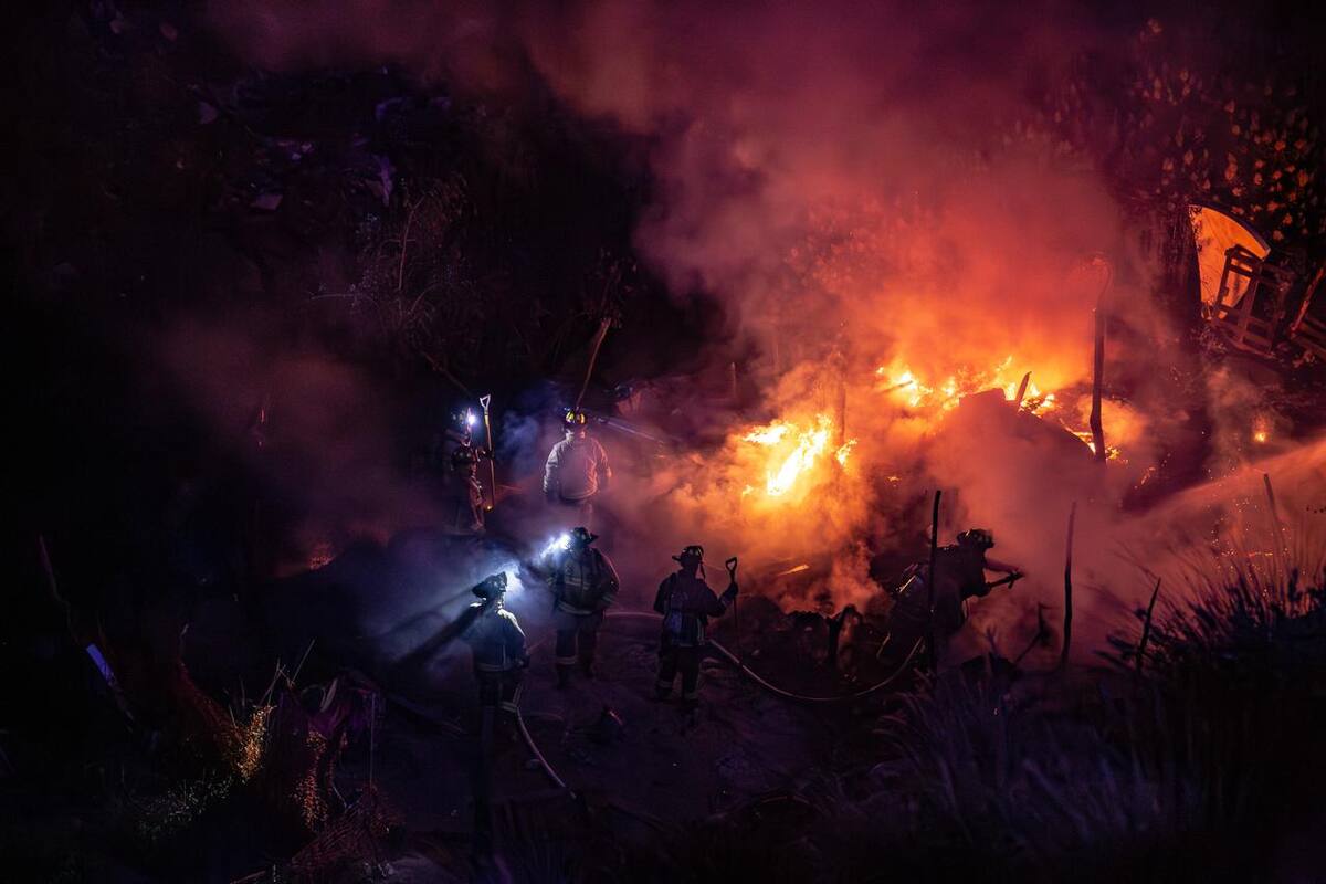 Fuego consume vivienda en El Soler