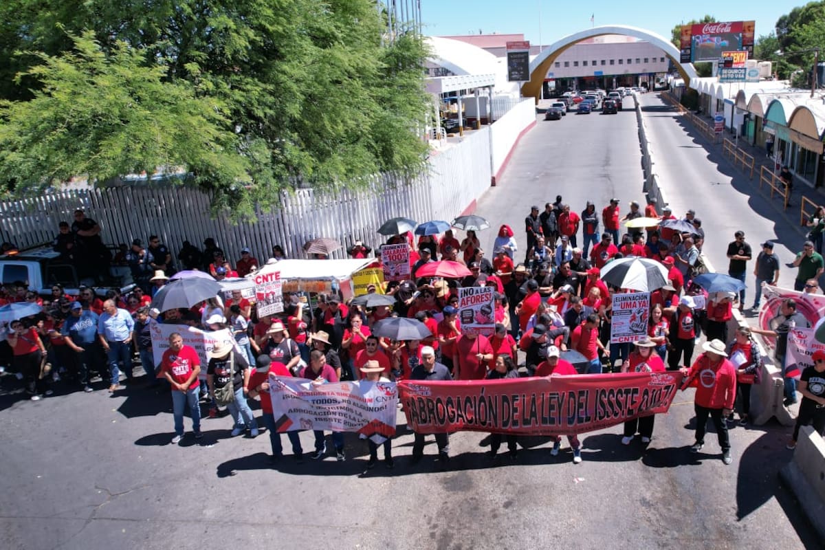 Bloqueo de garita Dennis DeConcini provoca kilométricas filas en Nogales