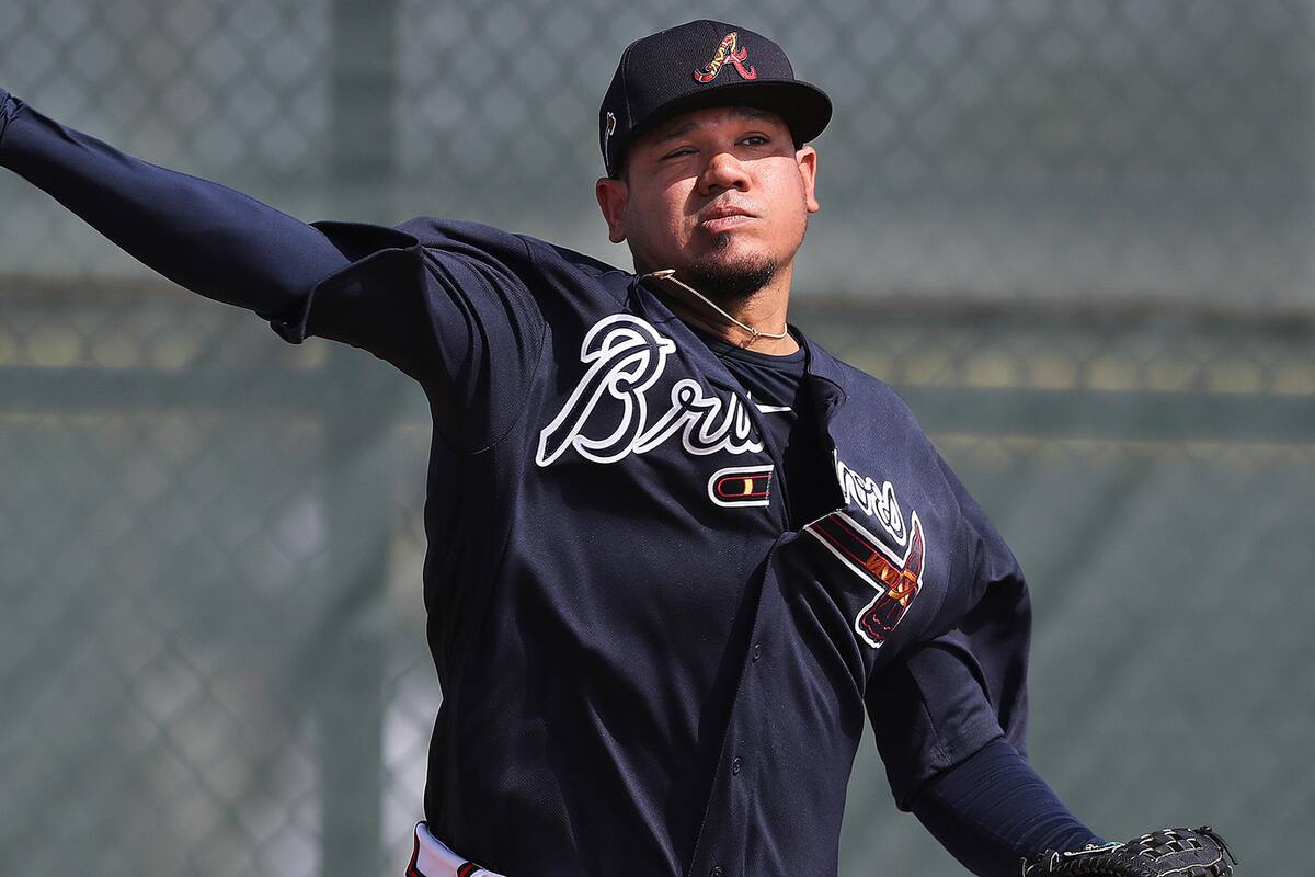 El "Rey" Hernández en busca de una nueva oportunidad en la MLB