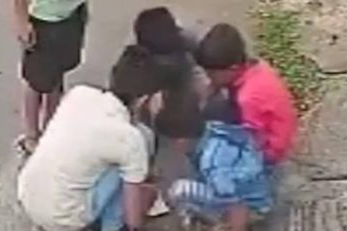 Viral: Niños prenden cohetes sobre una tubería de gas sin saberlo