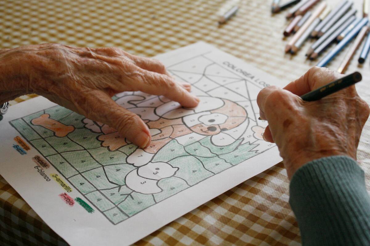 Alzheimer: Comenzarán pruebas de la primera vacuna nasal contra esta enfermedad