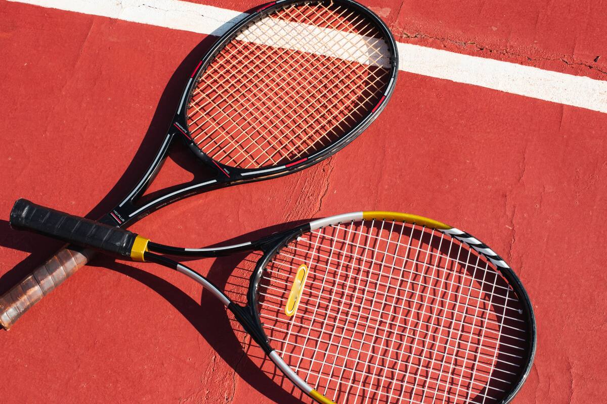 ¿Juegas un deporte de raqueta? Podrías vivir más tiempo, según un experto en salud cerebral