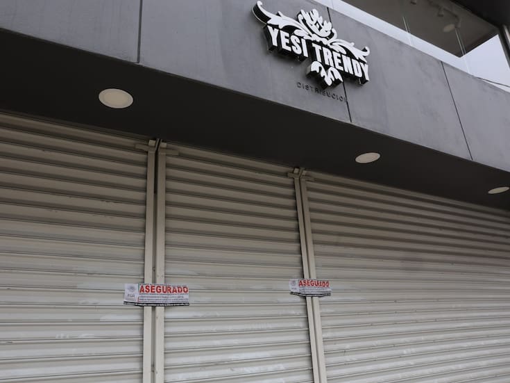 Asegura FGR y Guardia Nacional local de ropa en colonia Los Arenales en Tijuana