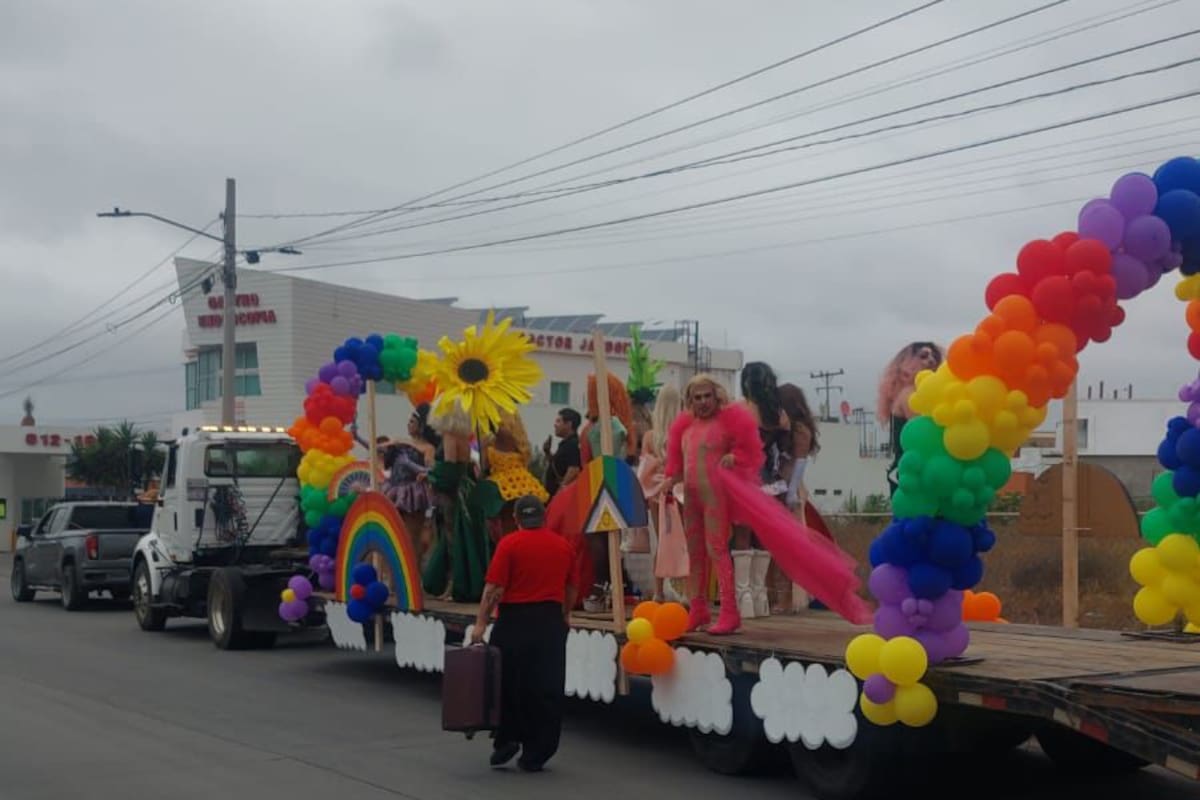 Inicia “Marcha del Orgullo” en Rosarito
