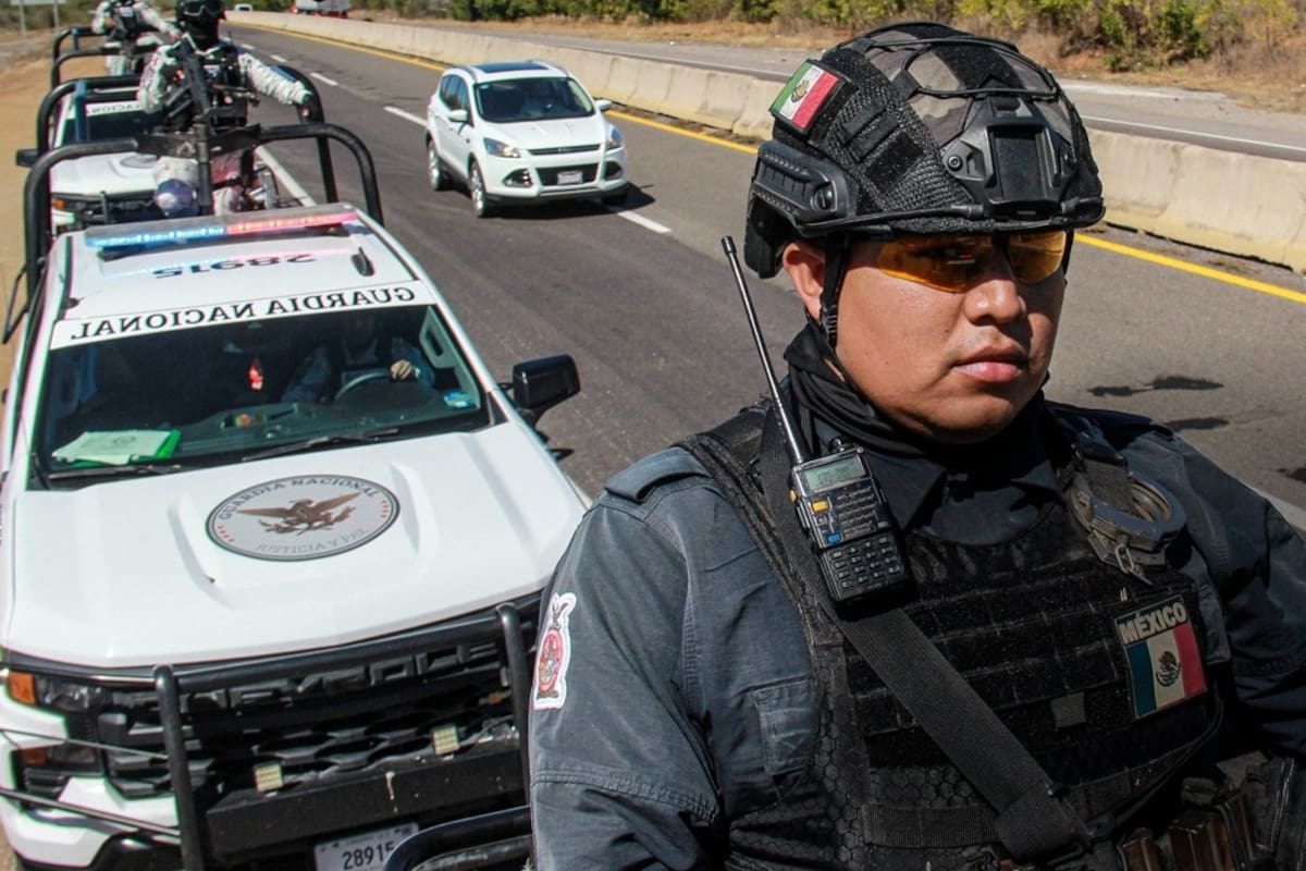 Aseguran drogas y armas valuadas en más de 400 millones de pesos en operativos en seis estados de la república