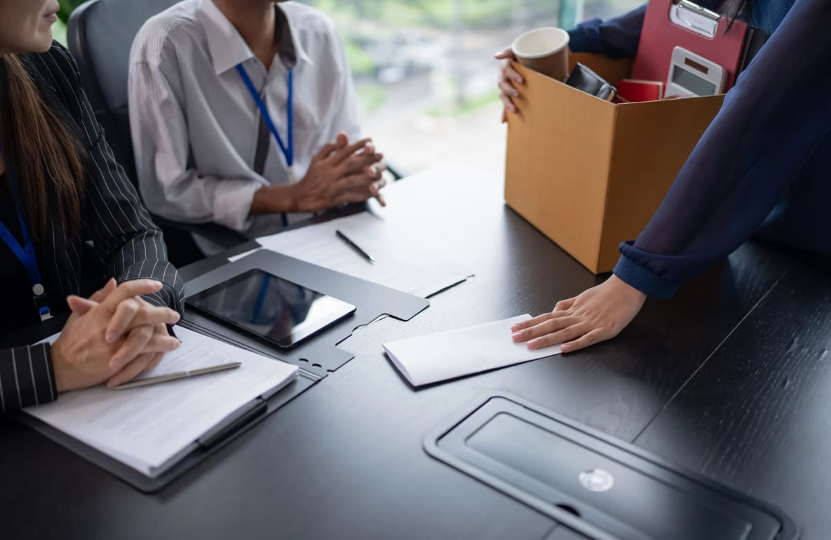 ¿Piensas renunciar a tu trabajo? Consejos para dejar tu empleo y salir en buenos términos