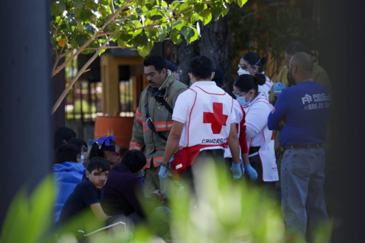 Se intoxican estudiantes y personal docente en secundaria por producto de limpieza