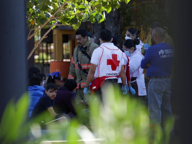 Se intoxican estudiantes y personal docente en secundaria por producto de limpieza