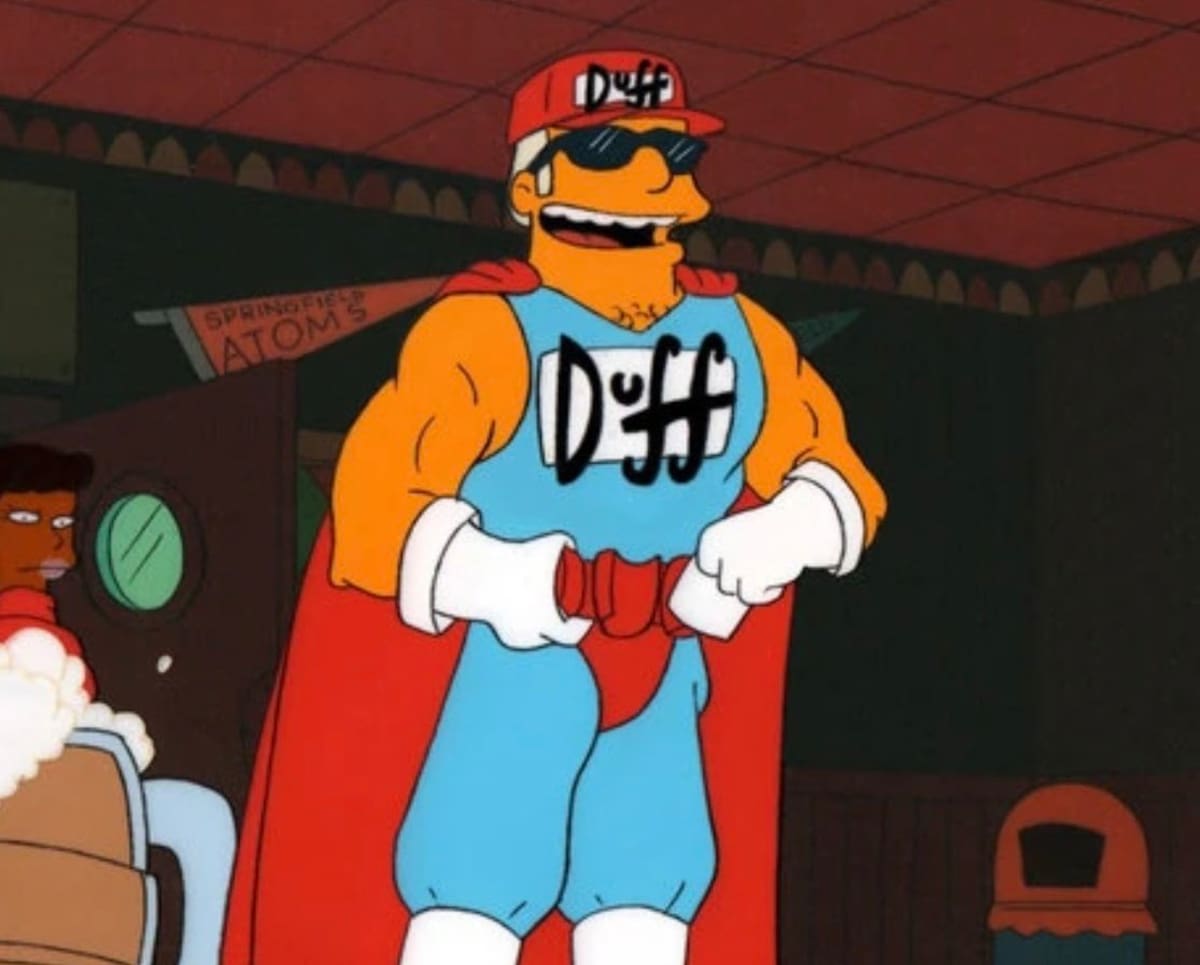Duffman debutó en 1997 y durante casi 30 años fue uno de los personajes secundarios más reconocibles de Los Simpson.