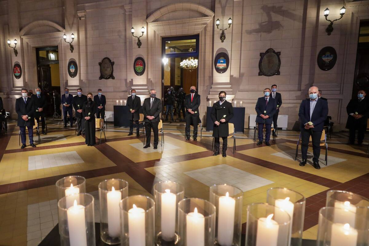 Alberto Fernández encabeza ceremonia en homenaje a los fallecidos por Covid en Argentina