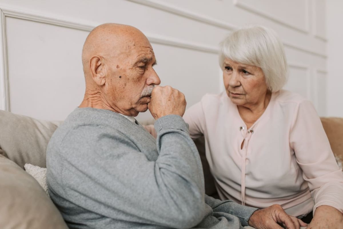 ¿Cómo saber si una persona está por morir? Expertos explican las señales físicas y mentales que indican que una persona está en sus últimos días