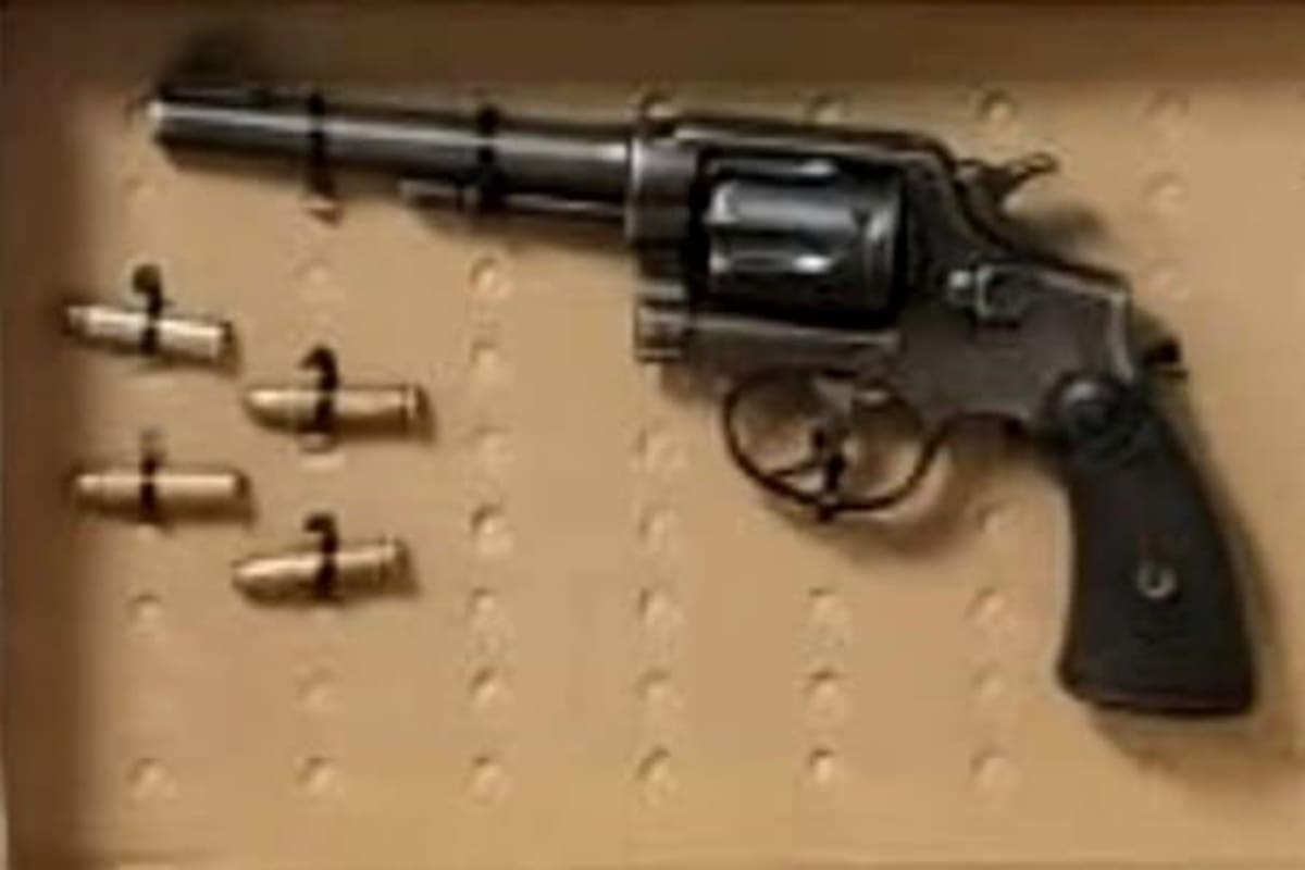 Adulto mayor armado con pistola amenazaba a gente en Pórticos del Valle