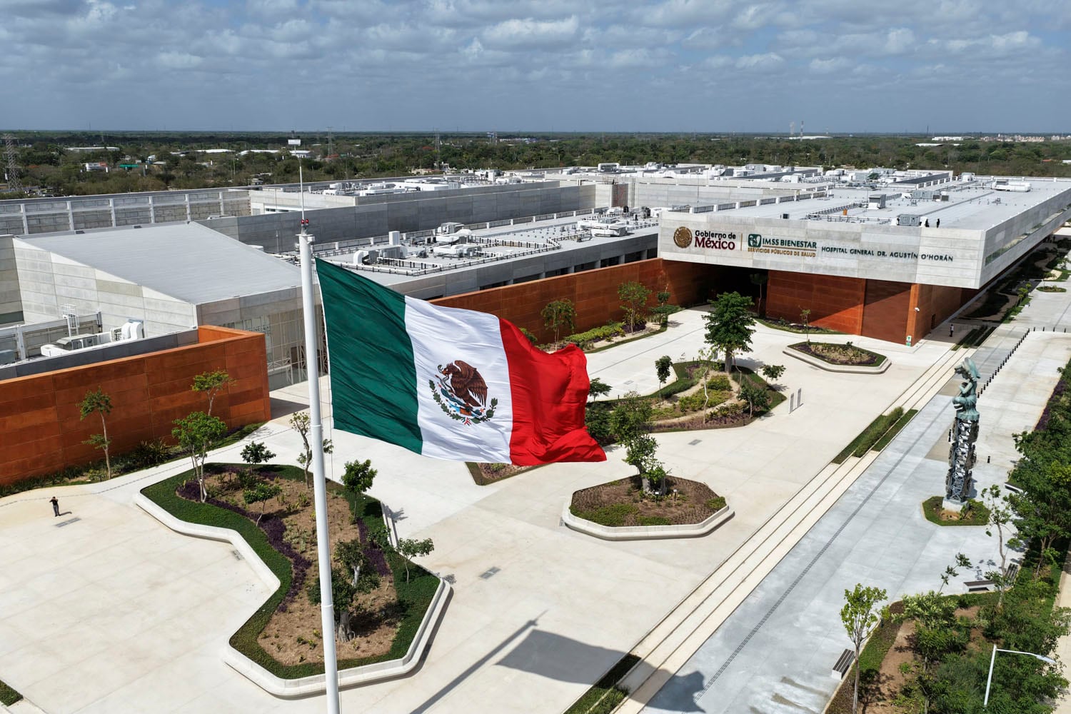 Mérida, Yucatán. 17 de mayo 2026. La presidenta constitucional de los Estados Unidos Mexicanos, la Doctora Claudia Sheinbaum Pardo en Inauguración del Hospital General