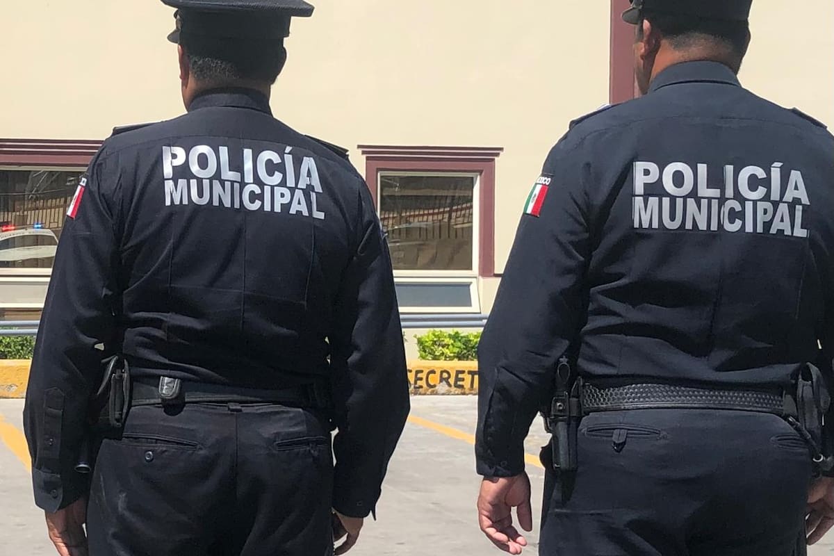Síndico “planta” a regidores de Rosarito, no entrega expedientes de policías reprobados a la comisión