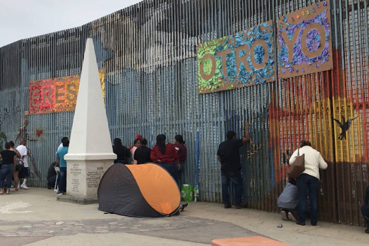 Temen se prohíban los reencuentros familiares en el muro fronterizo de Playas de Tijuana