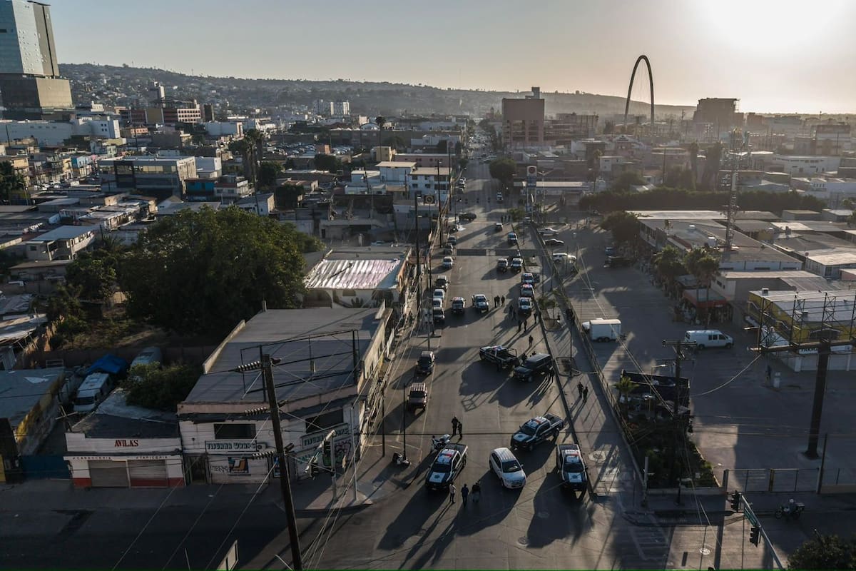 Balacera y persecución desatan fuerte movilización en Zona Centro de Tijuana