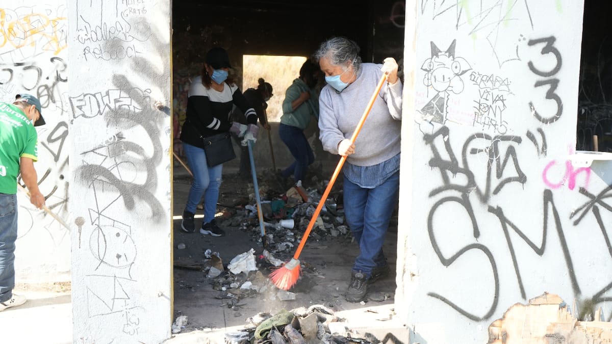 Se busca rehabilitar el centro comunitario como un lugar de recreación y encuentro seguro para las familias de la zona.