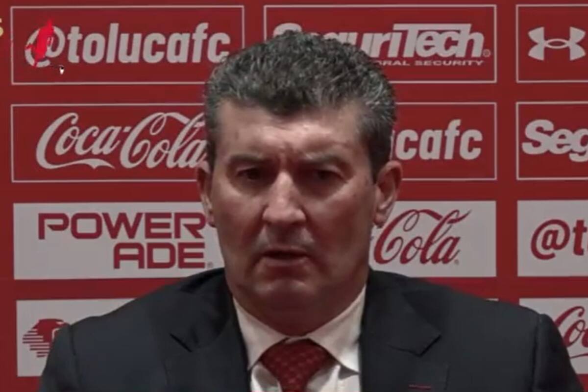 "Chepo" de la Torre resentido con los seguidores del Toluca