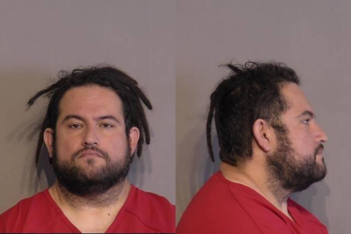 Detienen a maestro de San Luis, Arizona, por delitos sexuales contra una menor