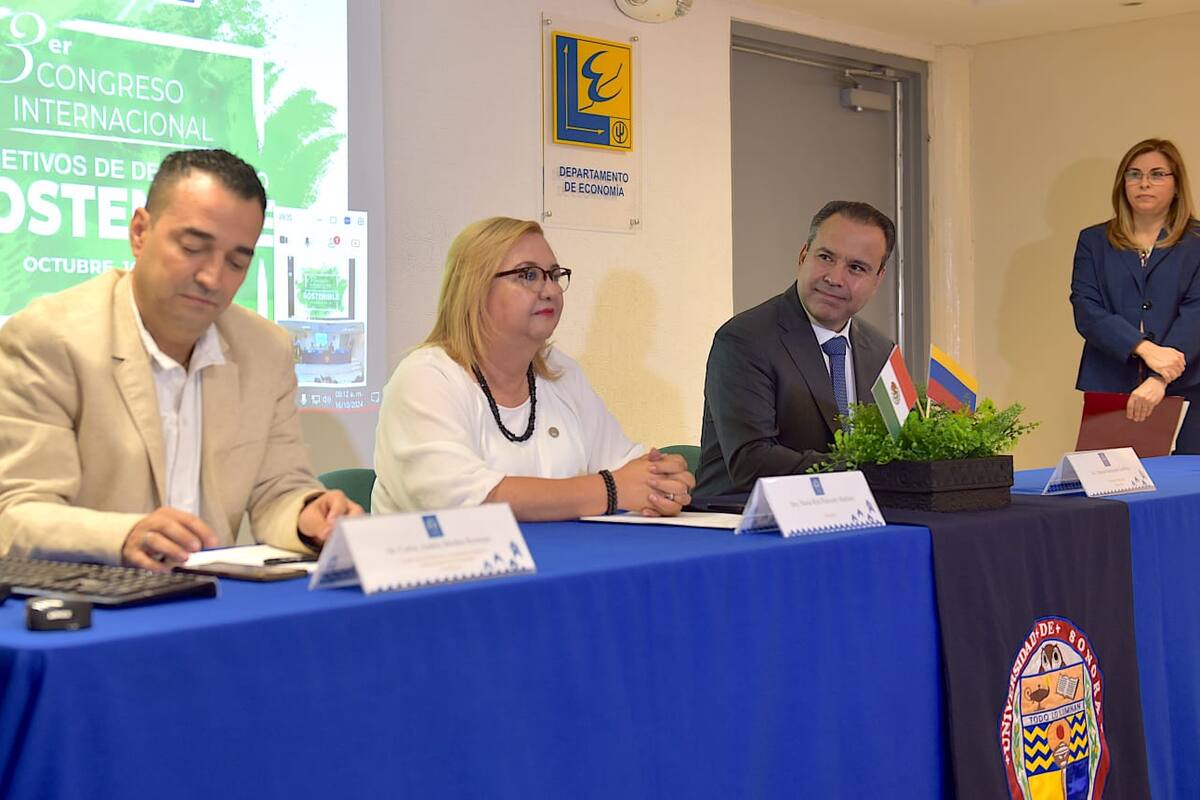 Confirma ‘Toño’ transporte eléctrico gratuito a estudiantes universitarios a partir de enero