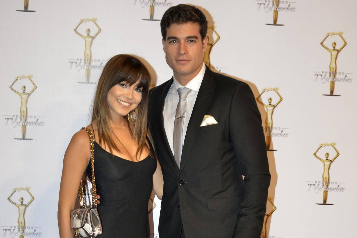 Responde Danilo Carrera a ex esposa tras postear divorcio