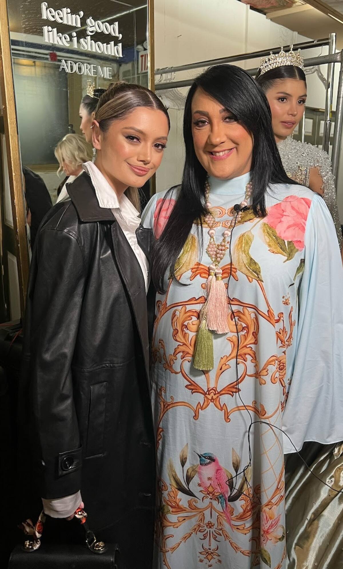La influencer colombiana, radicada en Miami, vistió modelos de la famosa diseñadora Giannina Azar.