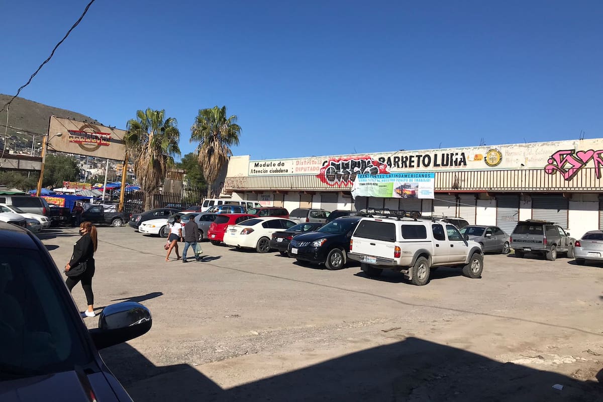 Próximo albergue migrante es utilizado como estacionamiento