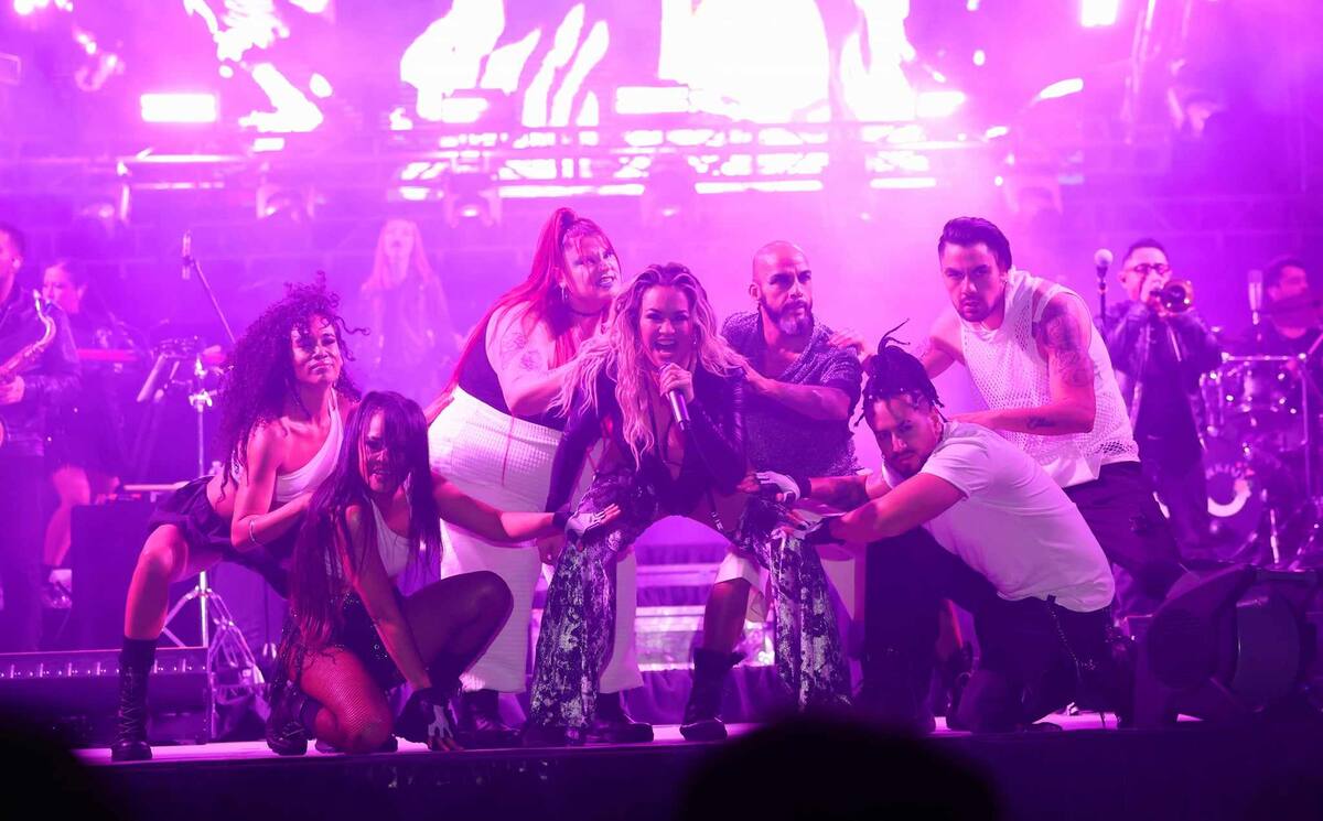 María José brilla en el concierto de clausura del Vin Fest 2024 en San Carlos, Nuevo Guaymas
Foto: Julián Ortega