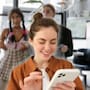 El 65% de los mexicanos compra por la influencia de Instagram y TikTok impulsado por la presión digital, un hábito que según un estudio distorsiona el presupuesto familiar y eleva el riesgo de deudas