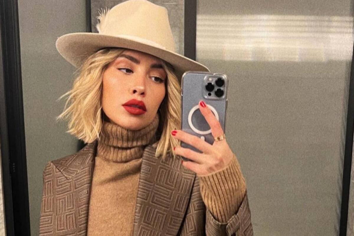 Michelle Salas aparece probándose vestidos de novia ¿boda en puerta?